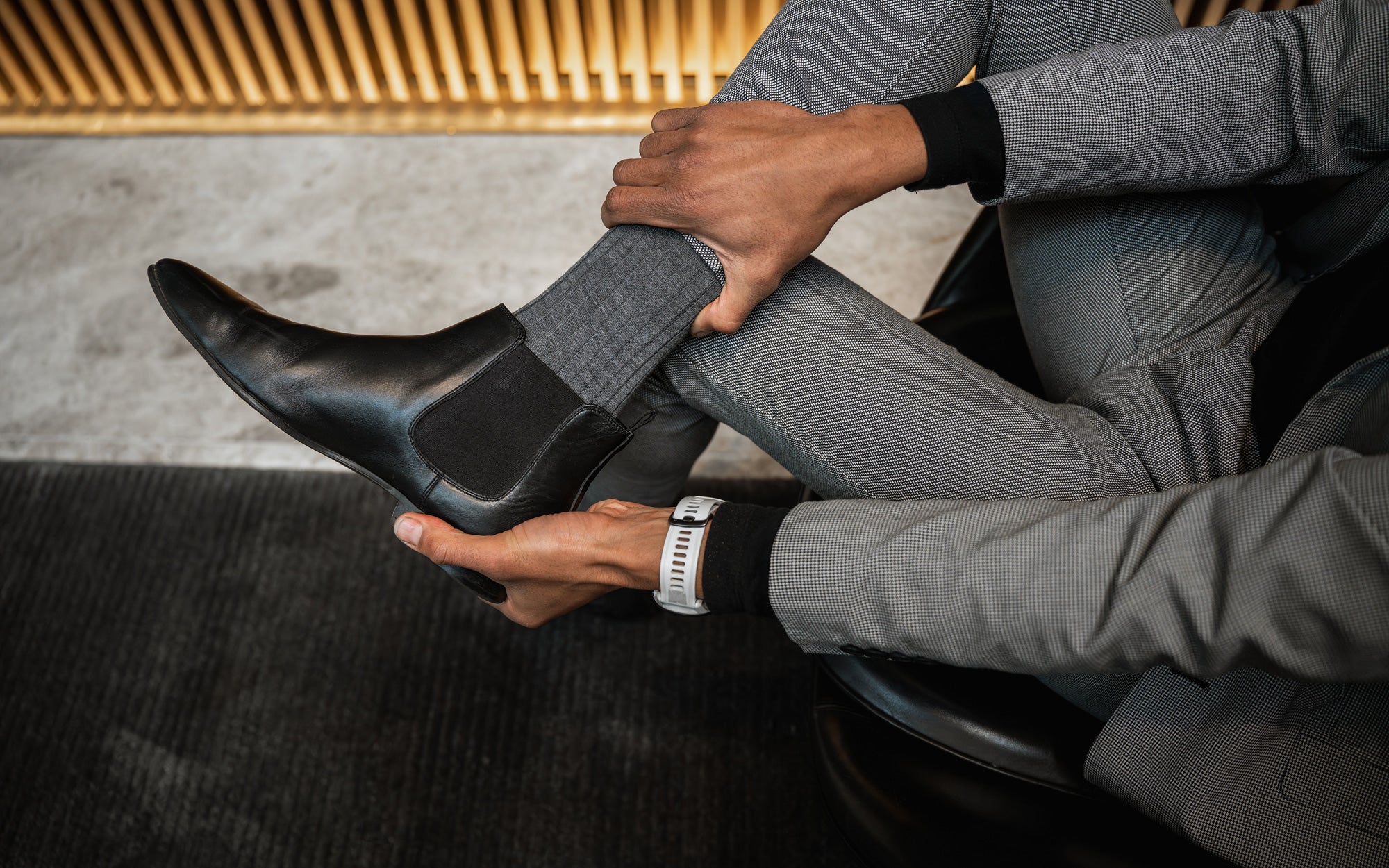 Hochwertige graue Businesssocken von BLACKSOCKS im Detail